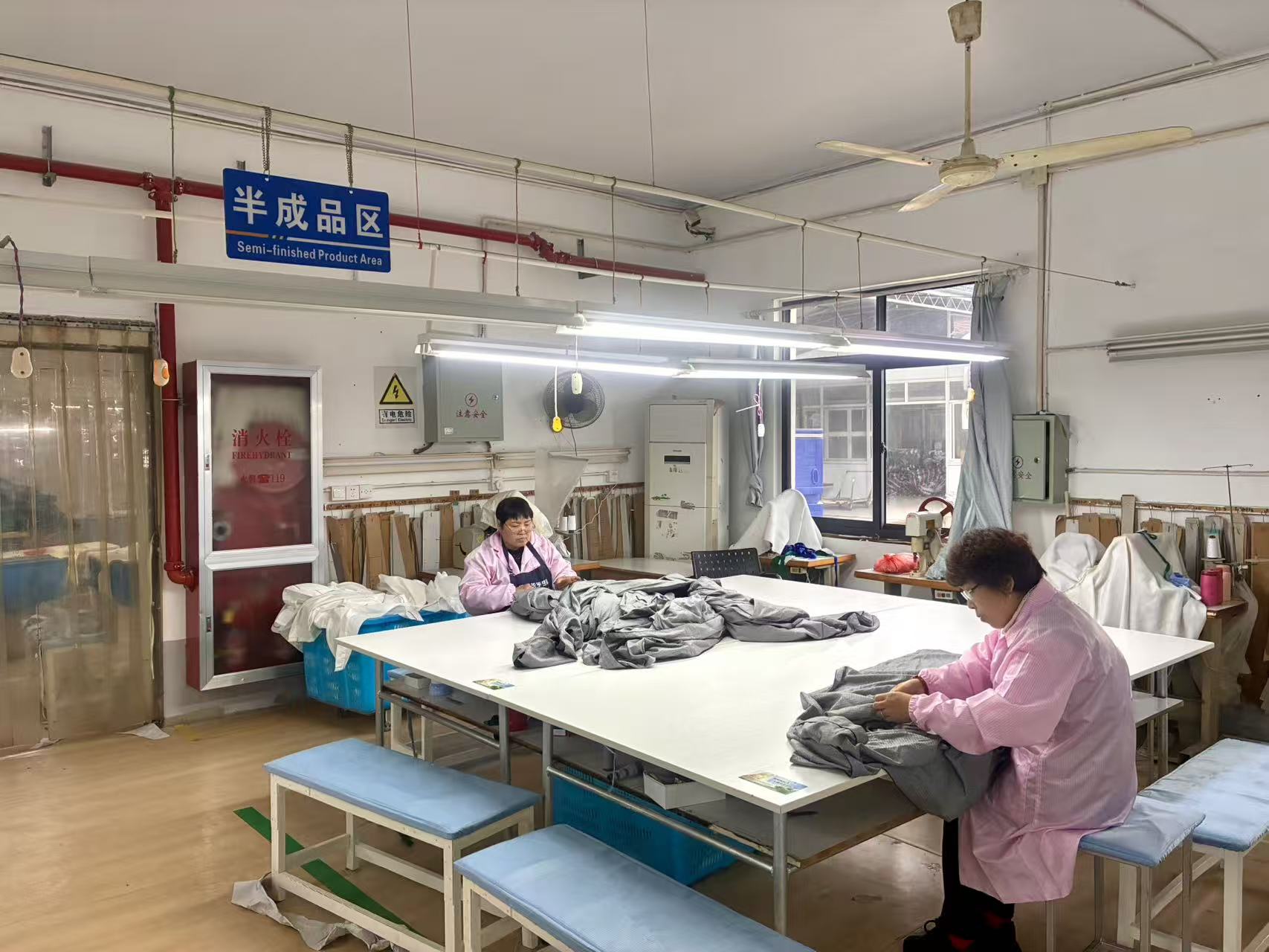 半成品区.jpg